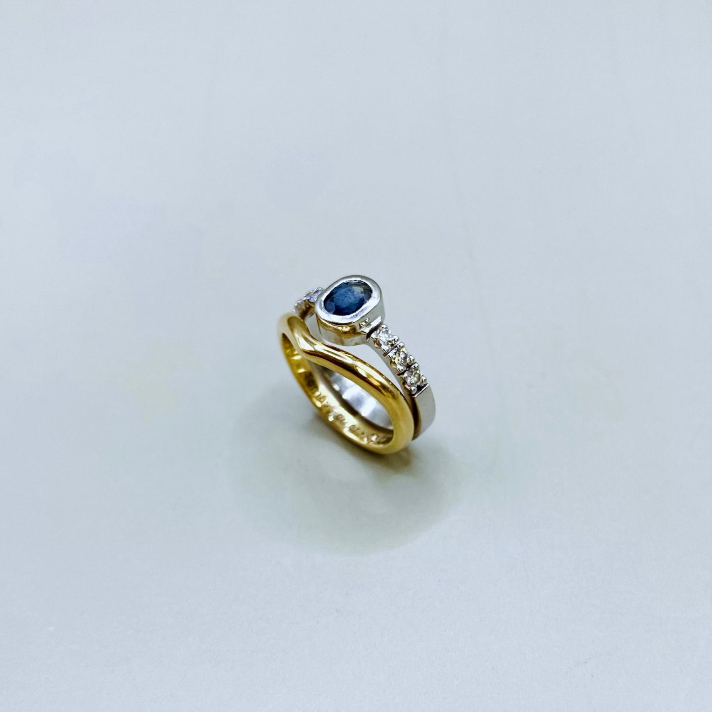 ARGOLLAS INGLESAS CURVA I OA 18K