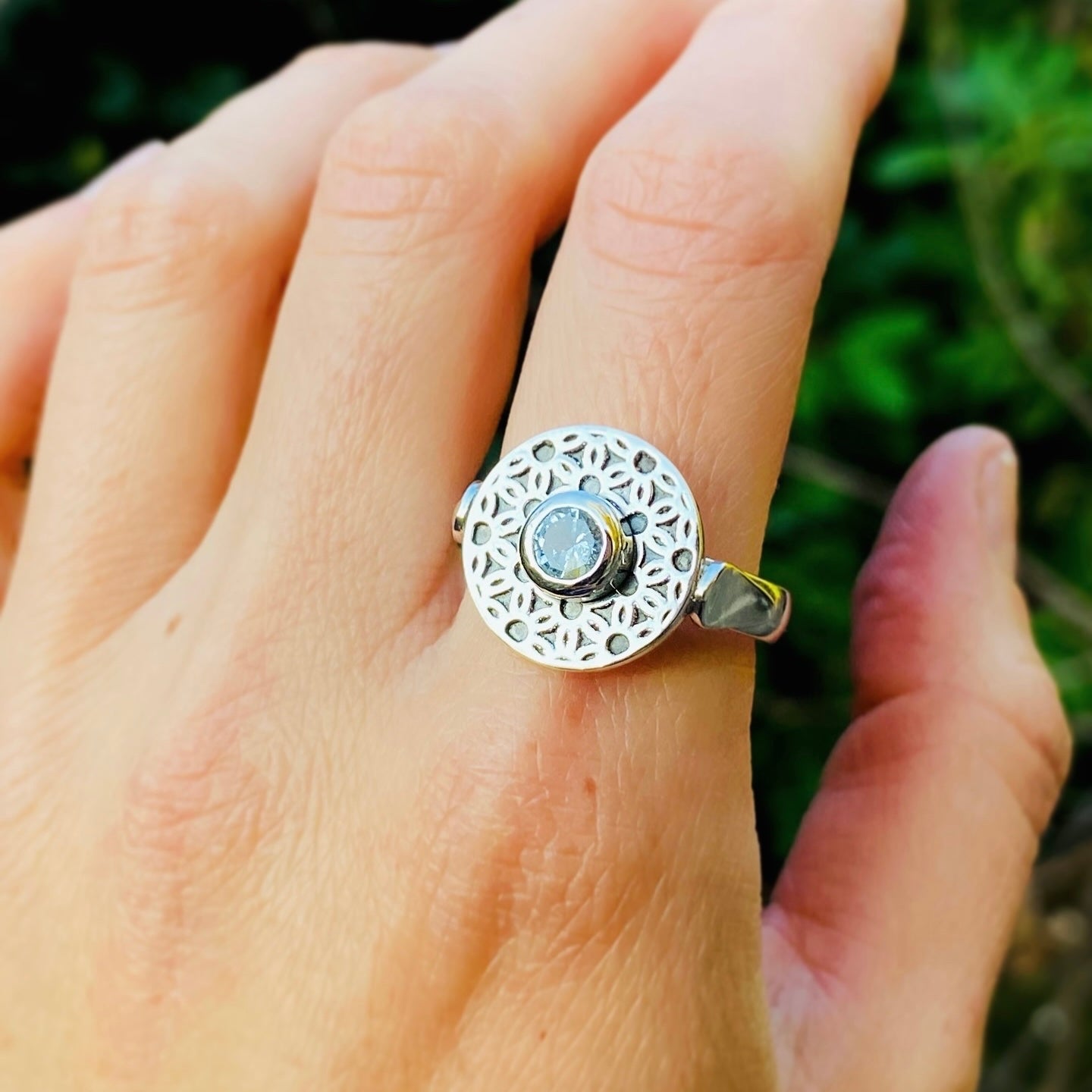 ANILLO FLOR DE LA VIDA TOPACIO