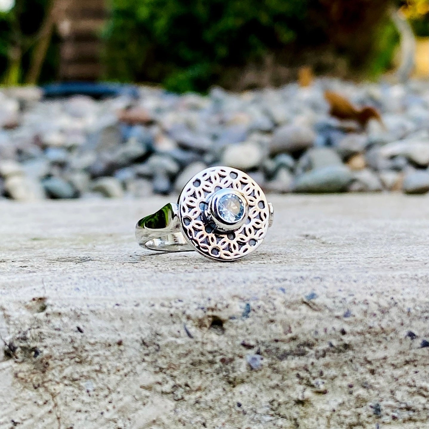 ANILLO FLOR DE LA VIDA TOPACIO