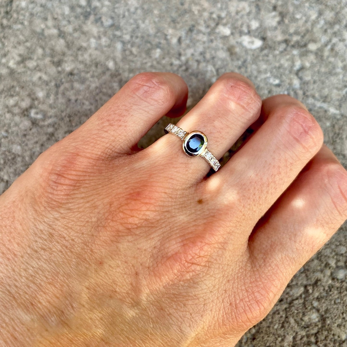 ANILLO VEGA