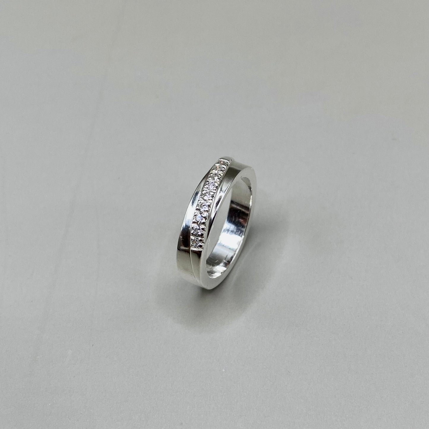 ANILLO ADHARA