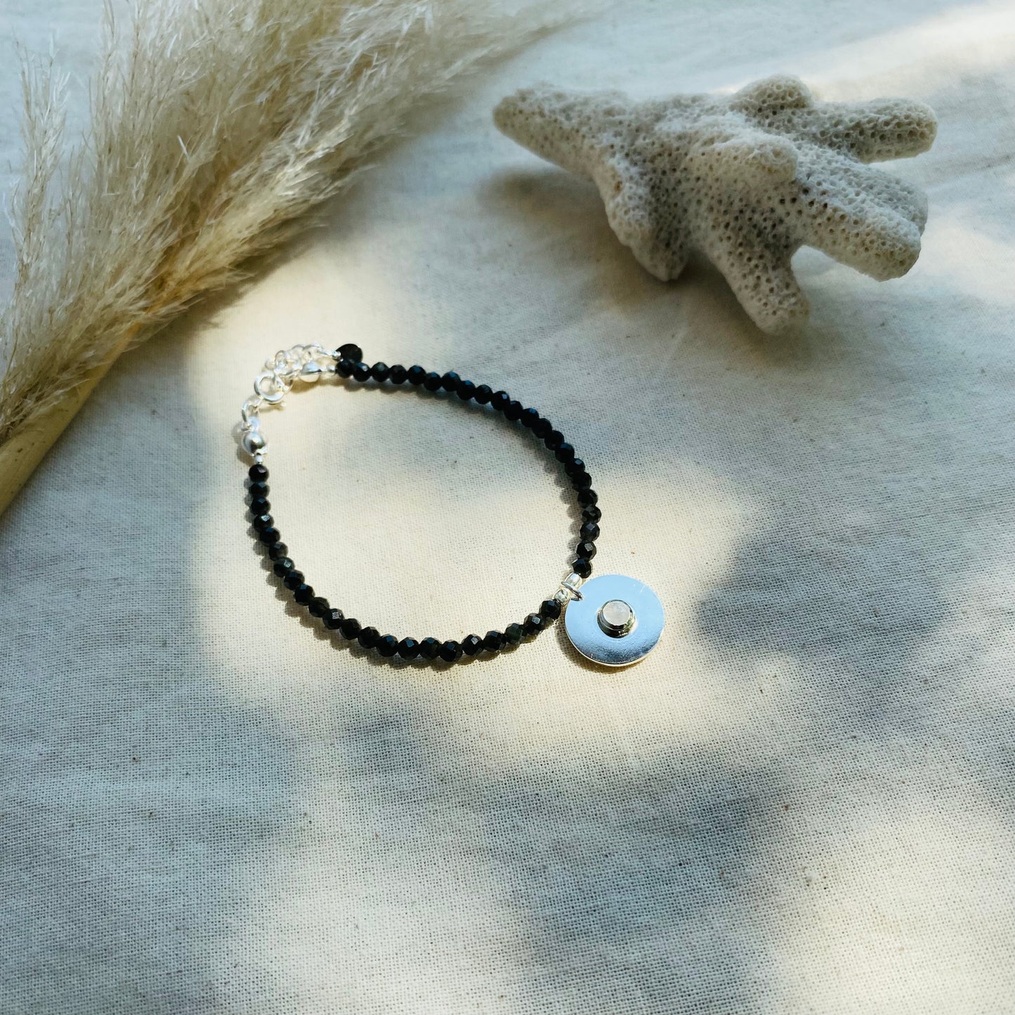 PULSERA MOI OBSIDIANAS Y PIEDRA LUNA