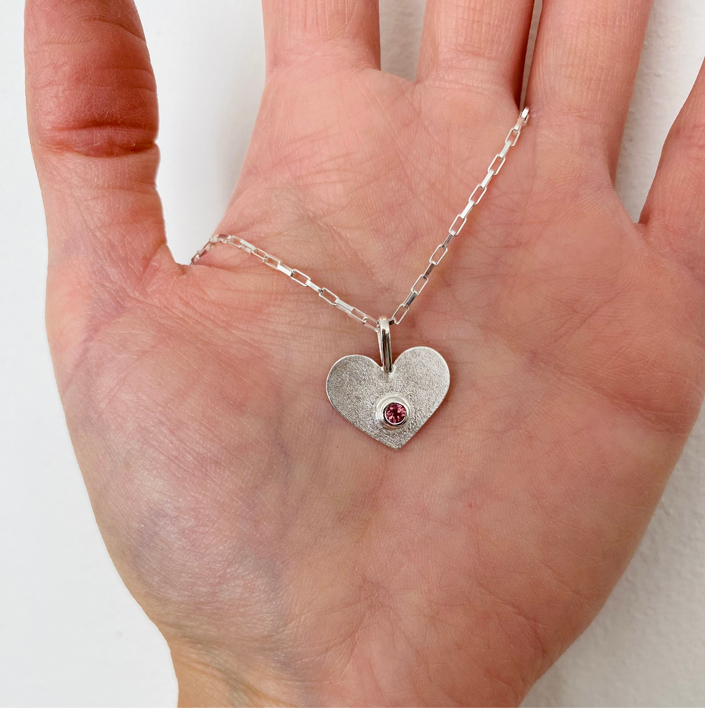 COLGANTE ESENCIA CORAZÓN S PIEDRAS